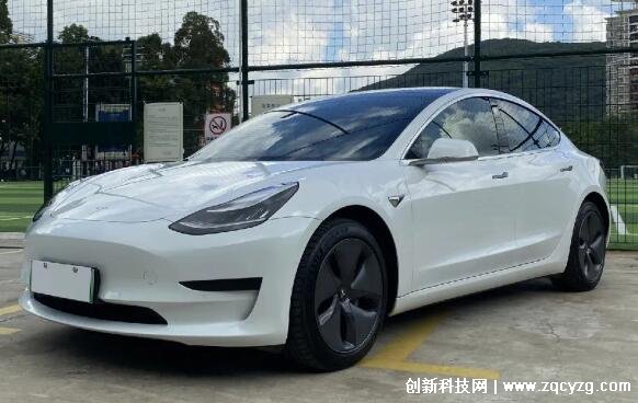 最便宜的特斯拉多少钱一辆，23万(车型为特斯拉Model 3)