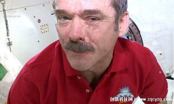 宇航员无法在太空中流泪吗，无法流泪(眼泪无法在太空中流下来)