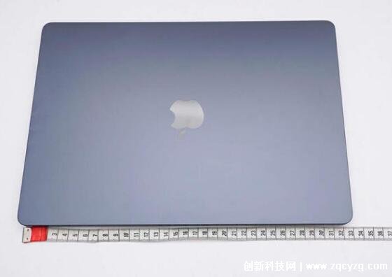 史上最大MacBook Air，15英寸版本使用的是15.3英寸屏幕